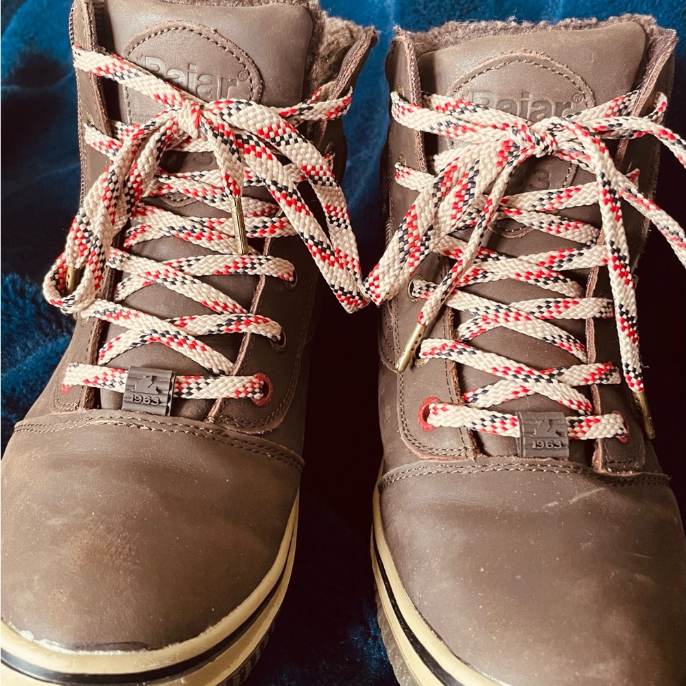 Pajar Brown and Red Boots with Lacing System and Sturdy Sole
